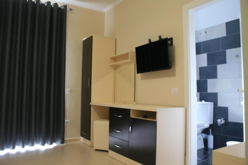 Apartments In Potam Химара Экстерьер фото